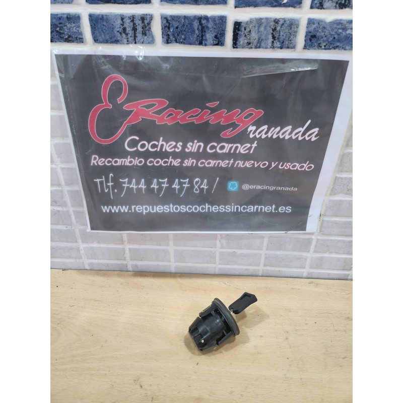 TAPON GASOIL CON LLAVE AIXAM
