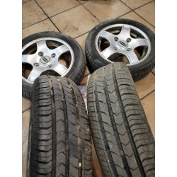 Estado de los cuatro neumáticos 145/60 R13 66T
