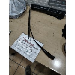 BRAZO LIMPIAPARABRISAS DELANTERO PIAGGIO