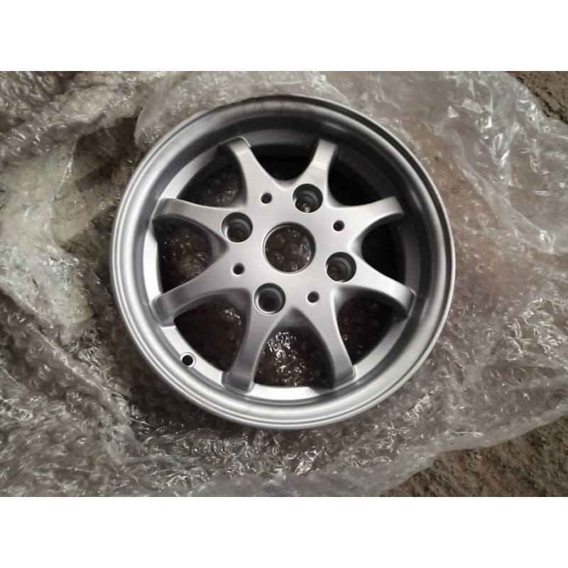 Llanta aluminio JDM nueva 13 pulgadas anclaje 4x115